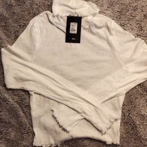 Long sleeve cropped turtle neck (fashion nova)